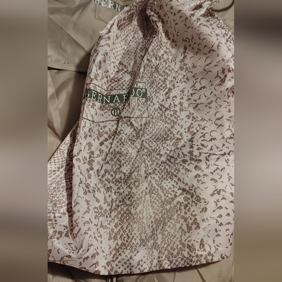 Bernardo snake print puffer jacket size large NWOT - Picture 9 of 9
